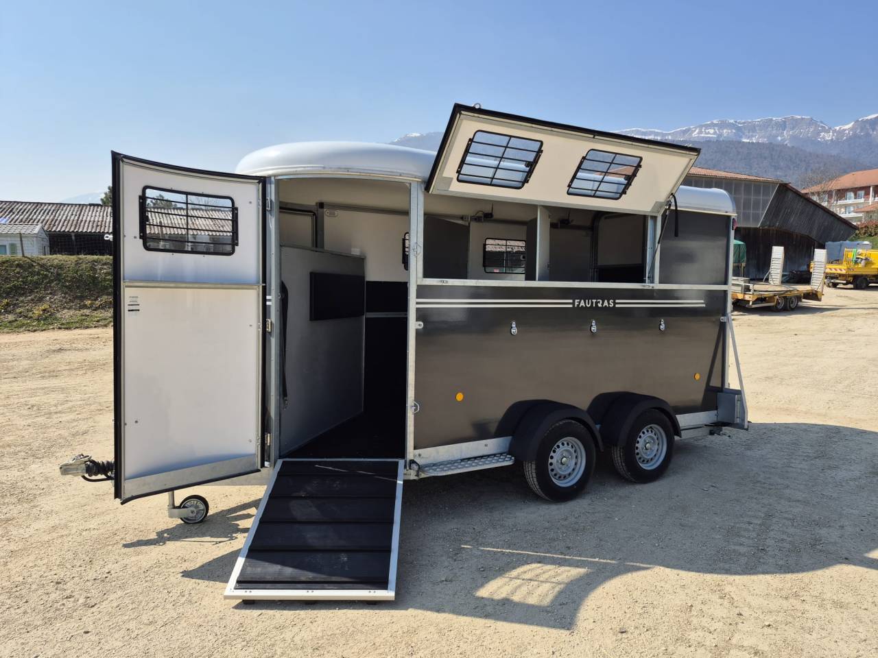 Paardentrailers Fautras oblic +3 3 Paarden 2026 Nieuw