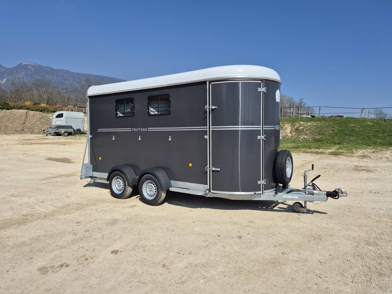 Paardentrailers Fautras oblic +3 3 Paarden 2026 Nieuw