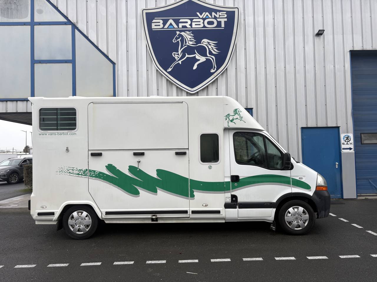 Kleine paardenvrachtwagen (B rijbewijs) Barbot BARBOT 2007 Tweedehands