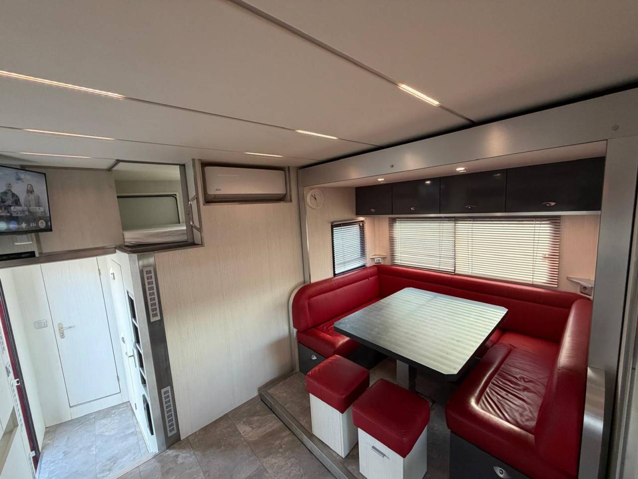 Zware paardenvrachtwagen (groot rijbewijs) Volvo Paillard 2017 Tweedehands