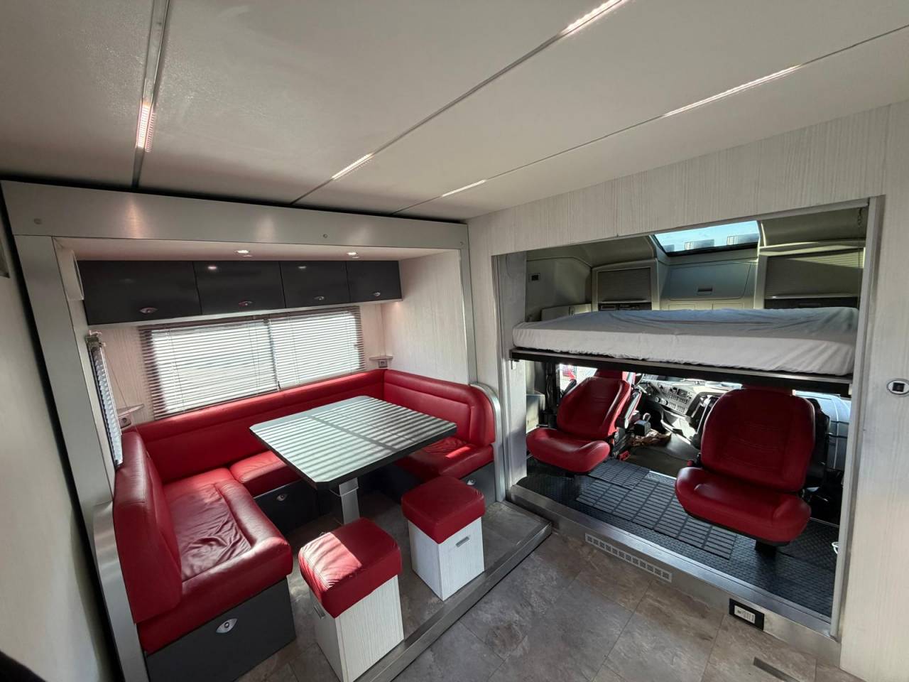 Zware paardenvrachtwagen (groot rijbewijs) Volvo Paillard 2017 Tweedehands