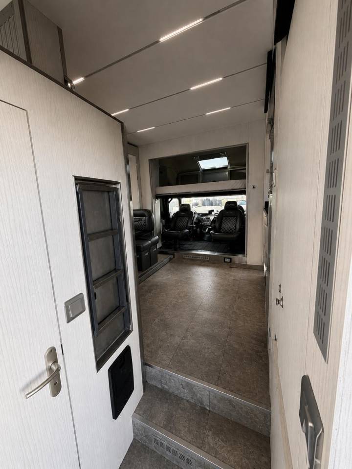 Zware paardenvrachtwagen (groot rijbewijs) Volvo Paillard 2017 Tweedehands