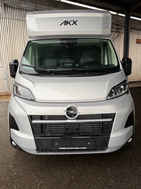 Kleine paardenvrachtwagen (B rijbewijs) AKX Opel Movano 2026 Nieuw