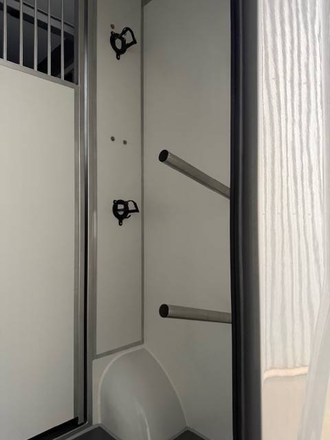 Kleine paardenvrachtwagen (B rijbewijs) AKX Opel Movano 2026 Nieuw