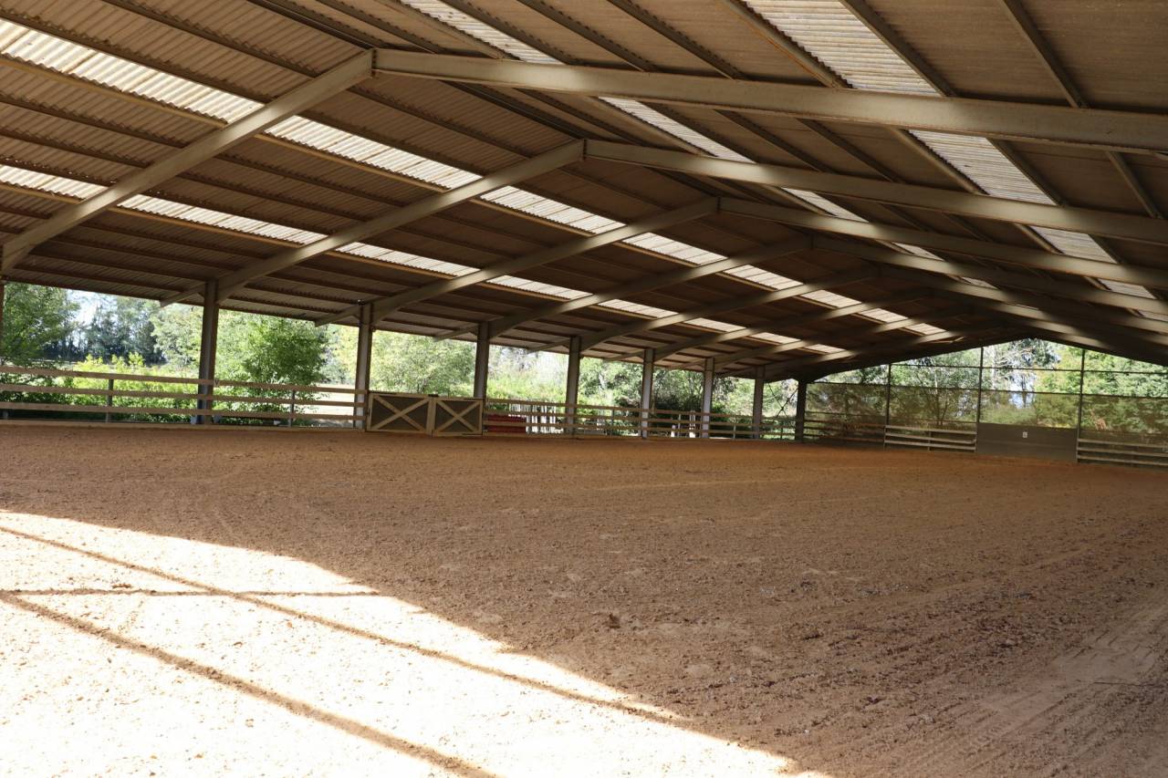 Eigenaren stal Huur Cher