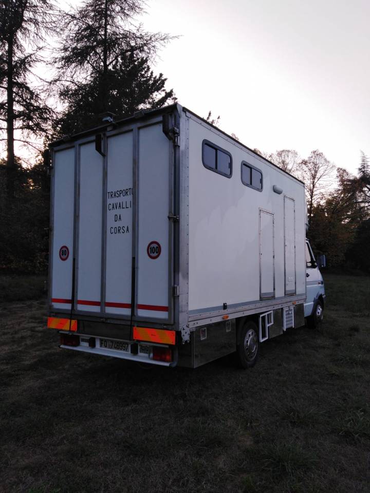 Kleine paardenvrachtwagen (B rijbewijs) Fiat  Iveco 1989 Tweedehands