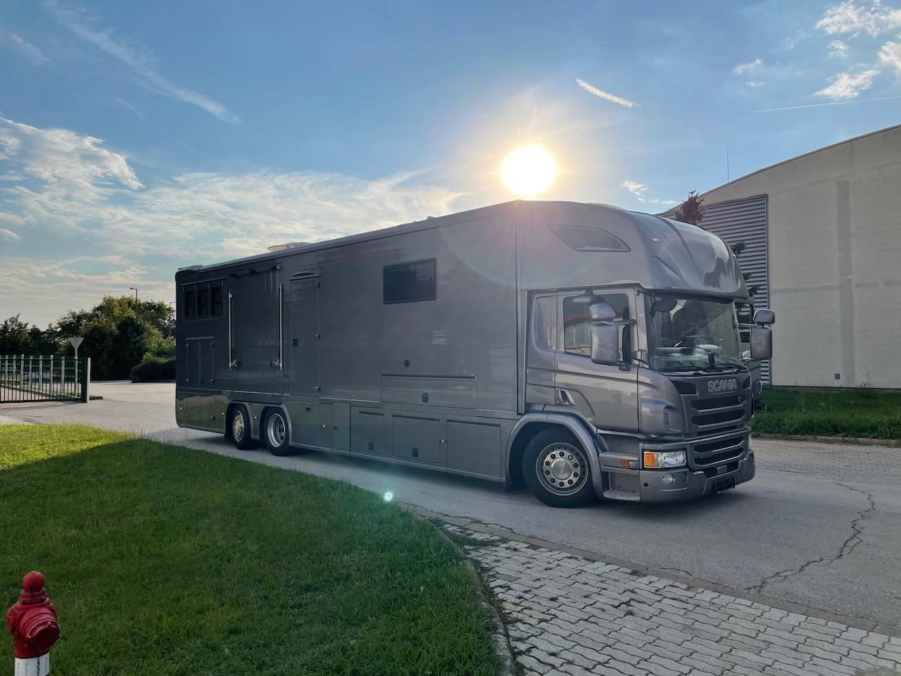 Zware paardenvrachtwagen (groot rijbewijs) Scania SCANIA 0 Tweedehands