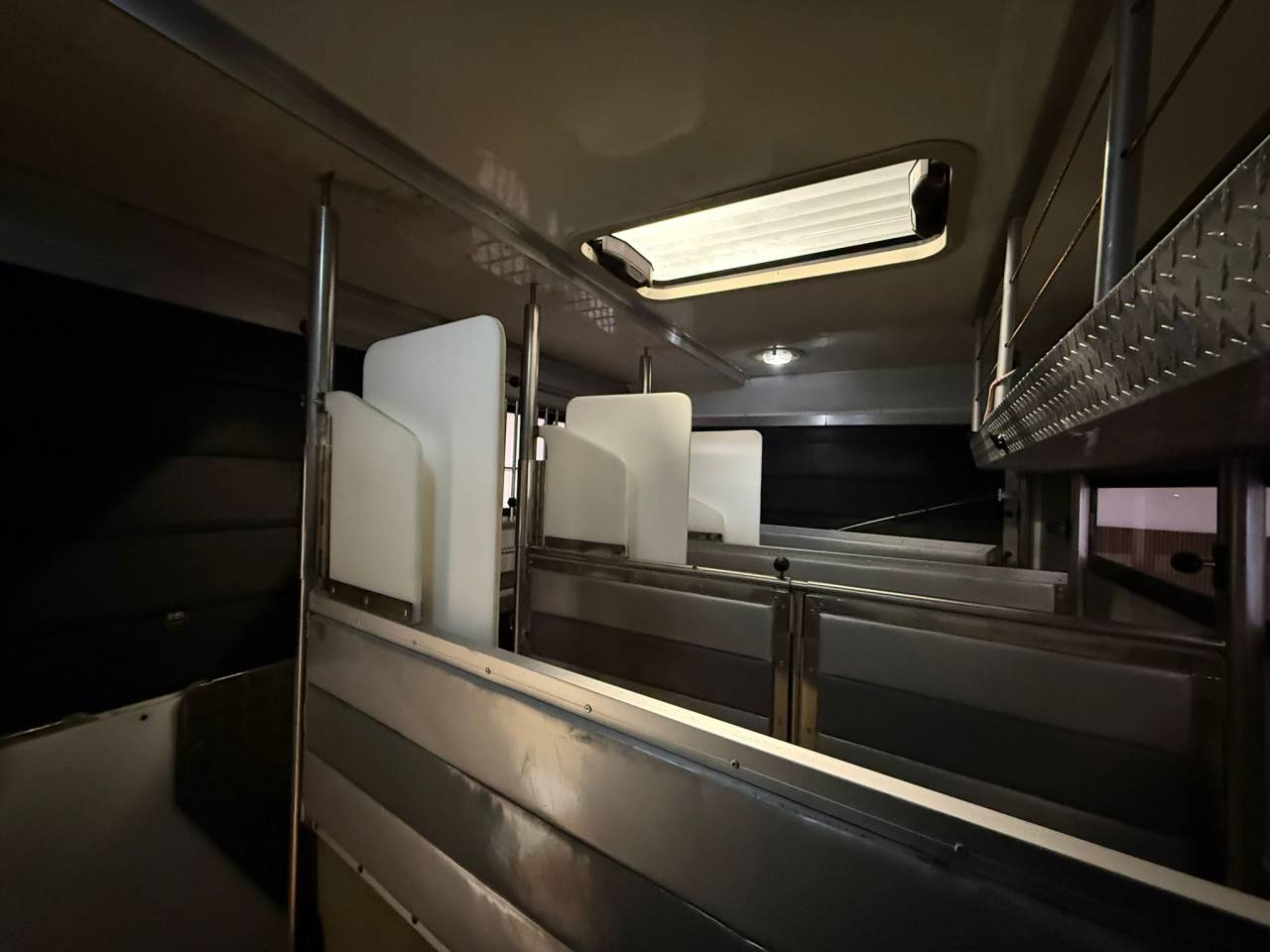 Zware paardenvrachtwagen (groot rijbewijs) Man 12.240 2008 Tweedehands