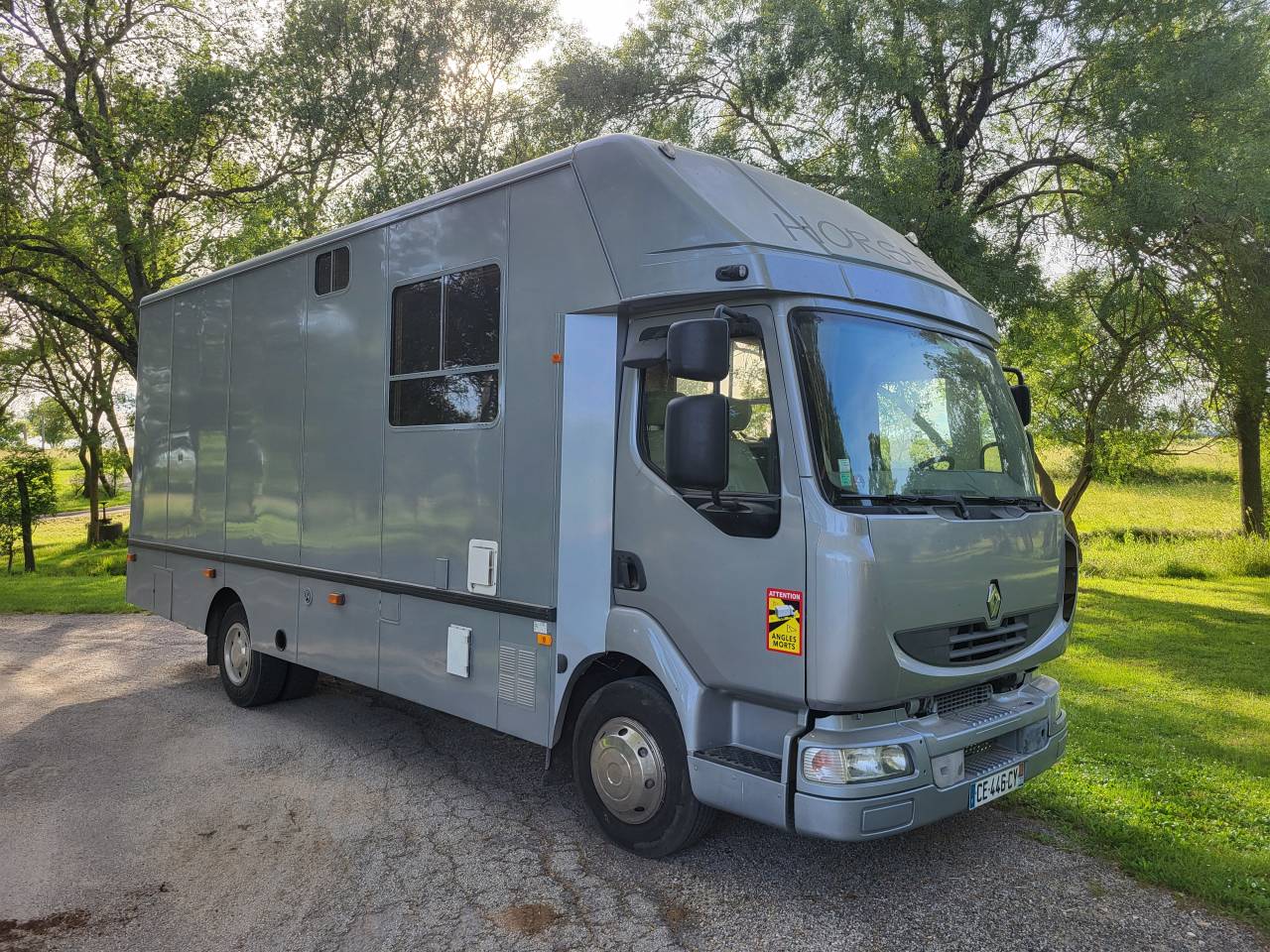 Zware paardenvrachtwagen (groot rijbewijs) Renault middlum 2006 Tweedehands