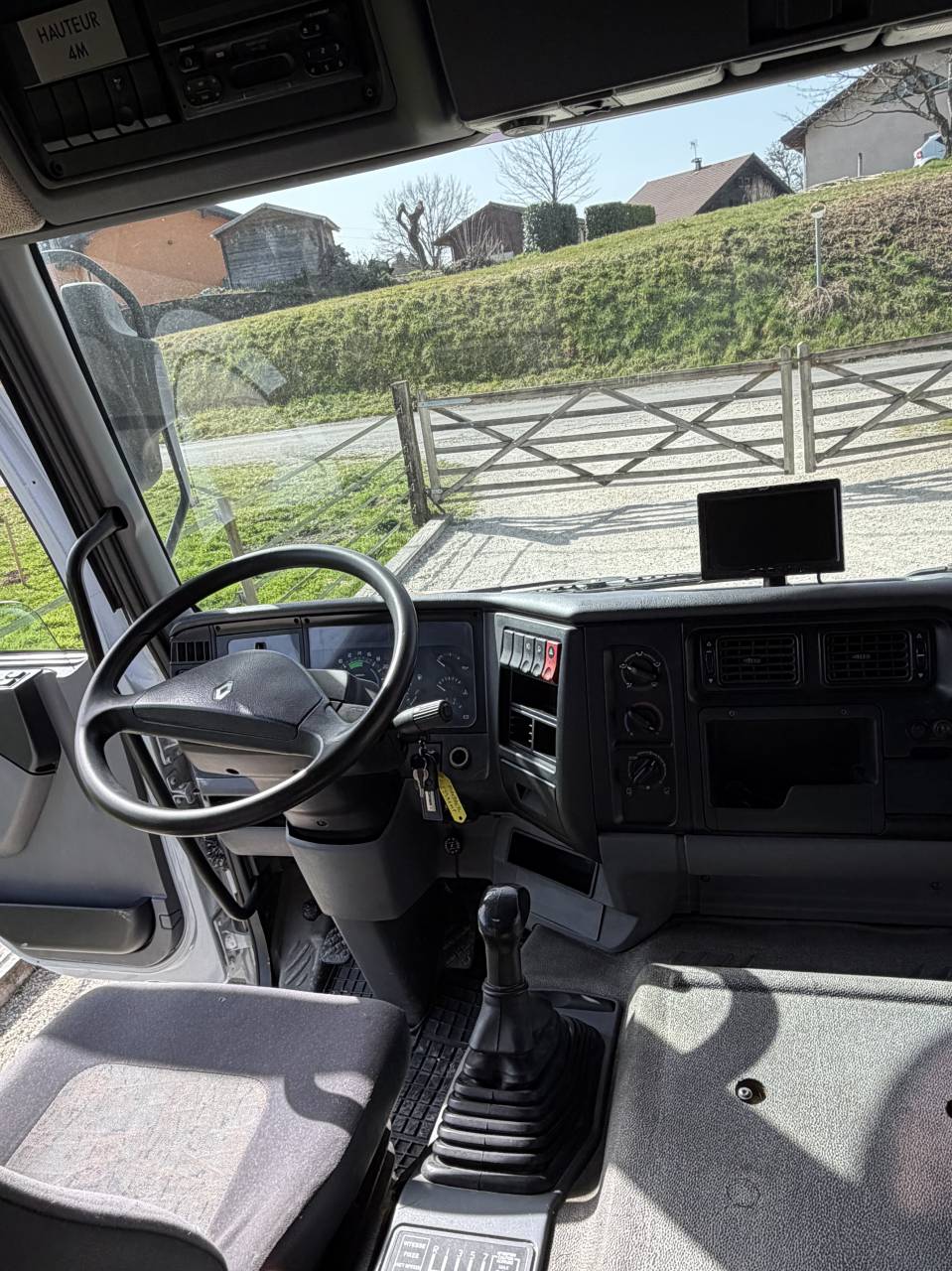 Zware paardenvrachtwagen (groot rijbewijs) Renault  2001 Tweedehands