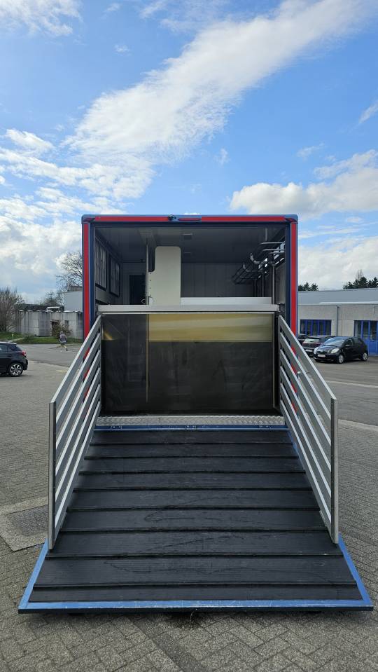 Zware paardenvrachtwagen (groot rijbewijs) Mercedes ATEGO 2013 Tweedehands