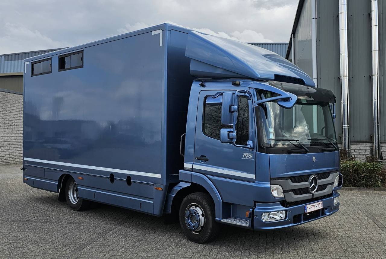 Zware paardenvrachtwagen (groot rijbewijs) Mercedes ATEGO 2013 Tweedehands