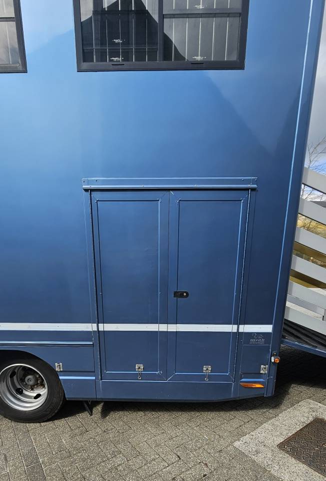 Zware paardenvrachtwagen (groot rijbewijs) Mercedes ATEGO 2013 Tweedehands