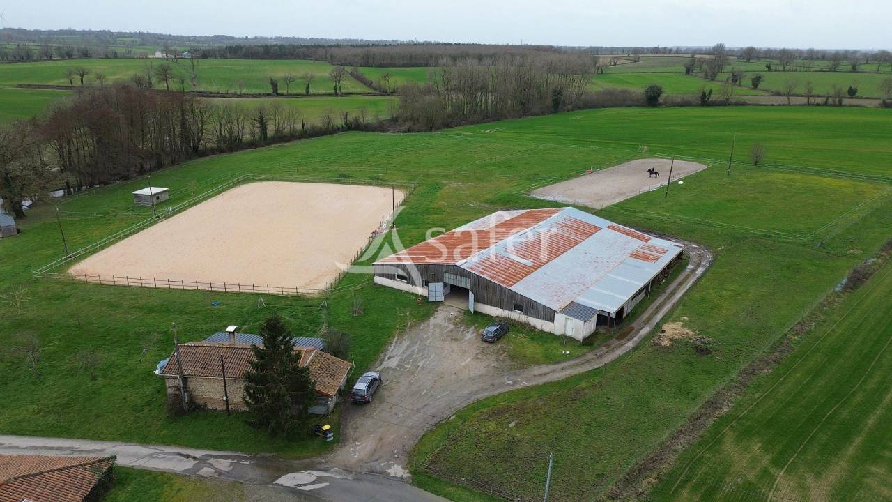 Hippisch vastgoed Koop Deux-S&egrave;vres