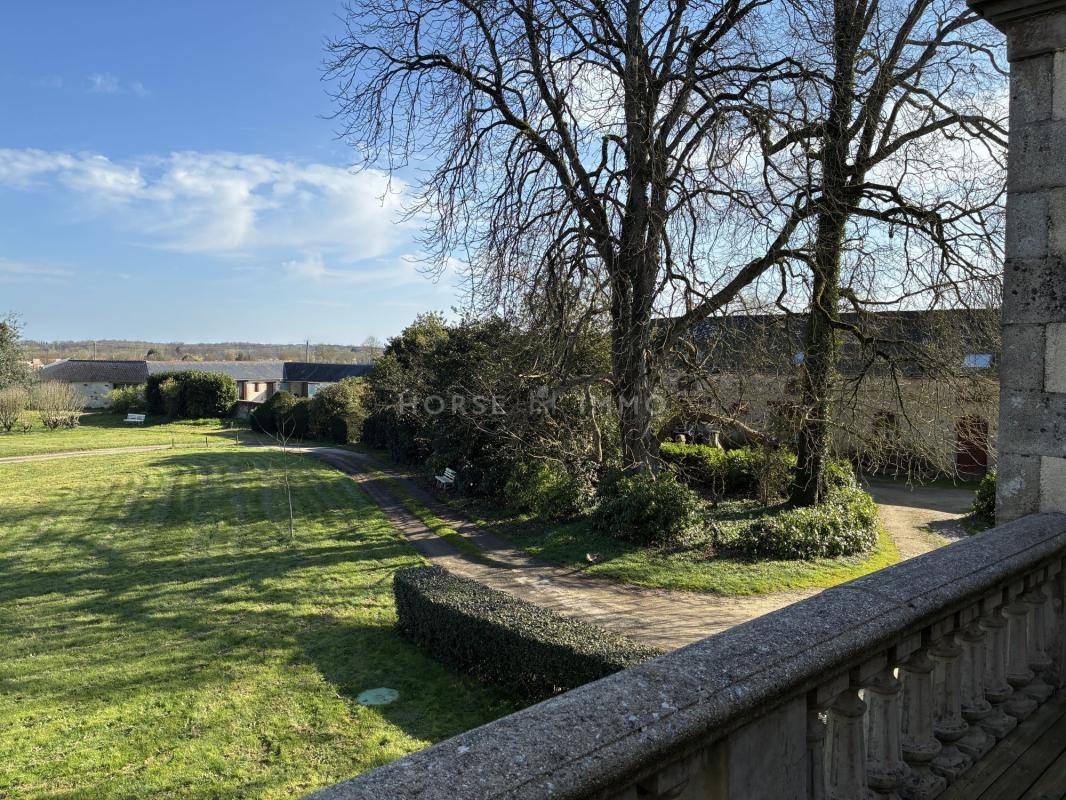 Mooi hippisch vastgoed Koop Vend&eacute;e