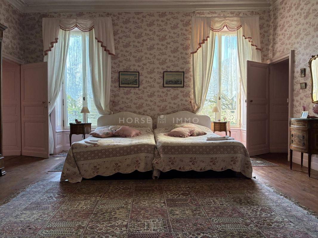 Mooi hippisch vastgoed Koop Vend&eacute;e