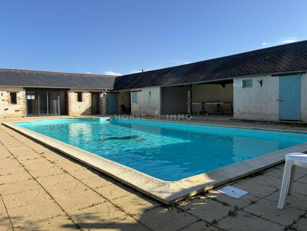 Mooi hippisch vastgoed Koop Vend&eacute;e