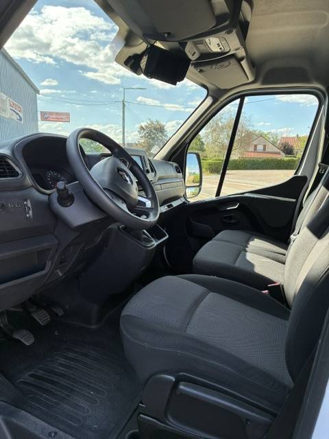 Kleine paardenvrachtwagen (B rijbewijs) Renault MASTER 2021 Nieuw