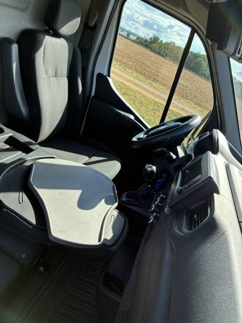 Kleine paardenvrachtwagen (B rijbewijs) Renault MASTER 2021 Nieuw