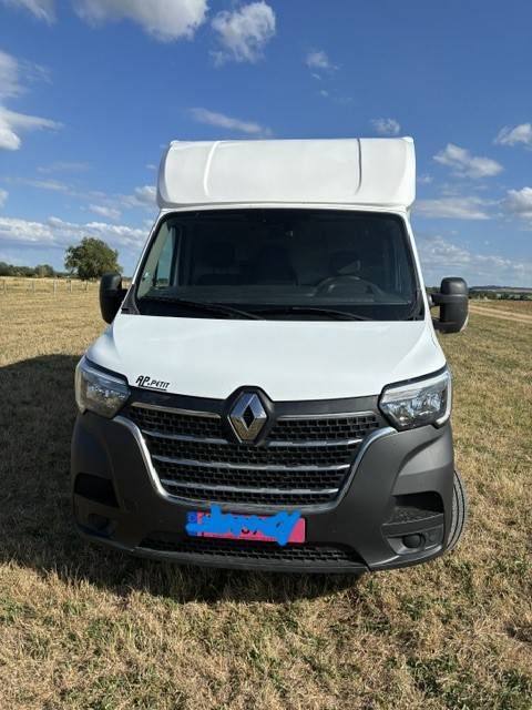Kleine paardenvrachtwagen (B rijbewijs) Renault MASTER 2021 Nieuw