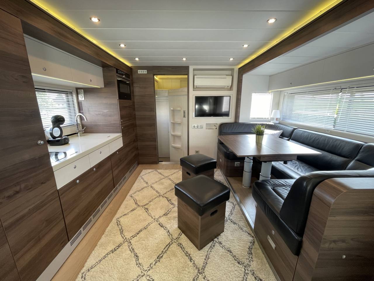 Zware paardenvrachtwagen (groot rijbewijs) STX FH540 2017 Tweedehands