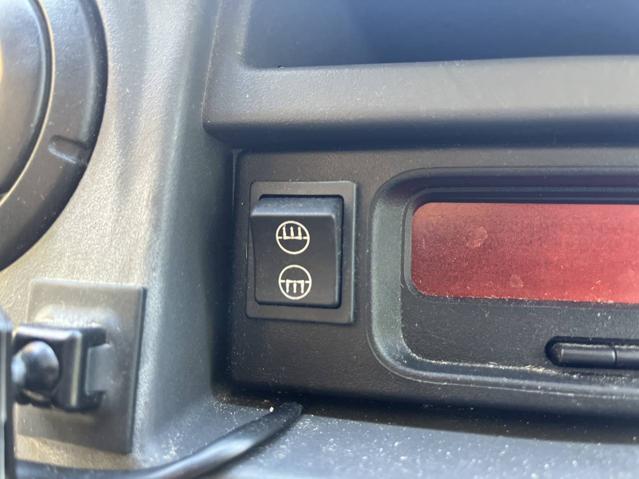 Kleine paardenvrachtwagen (B rijbewijs) Renault Master 2007 Tweedehands