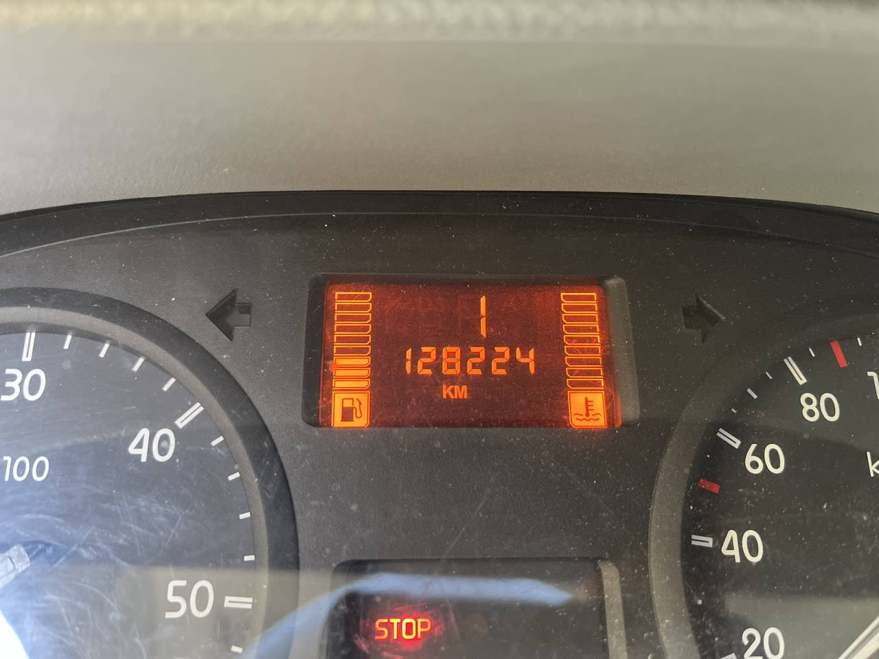 Kleine paardenvrachtwagen (B rijbewijs) Renault Master 2007 Tweedehands