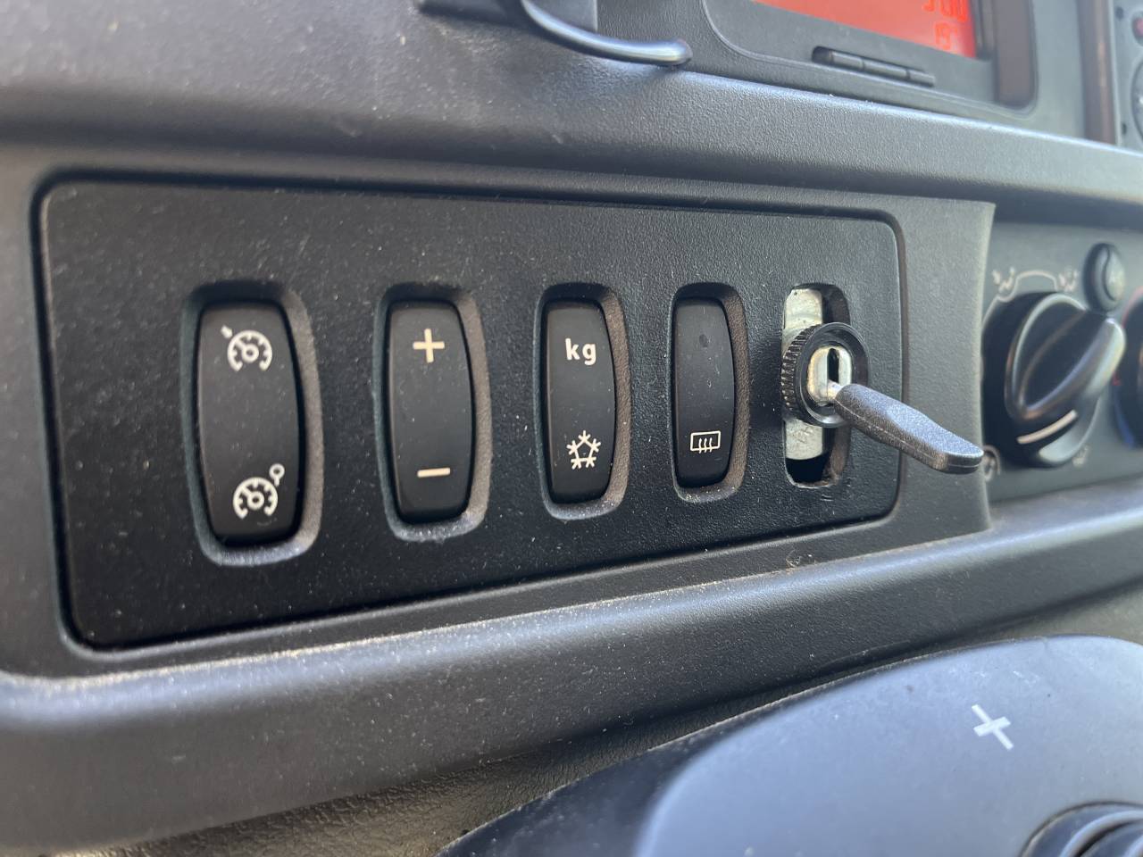 Kleine paardenvrachtwagen (B rijbewijs) Renault Master 2007 Tweedehands