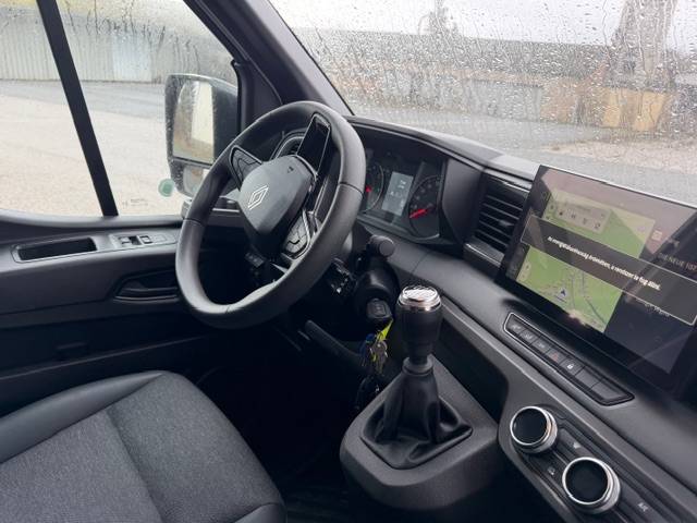 Kleine paardenvrachtwagen (B rijbewijs) AKX Renault Master 2026 Nieuw