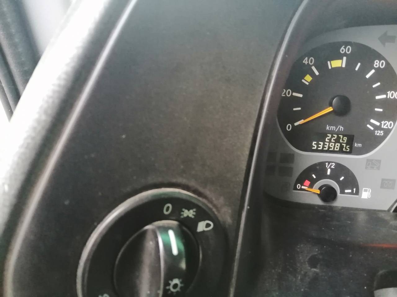 Zware paardenvrachtwagen (groot rijbewijs) Mercedes Actros  2005 Tweedehands