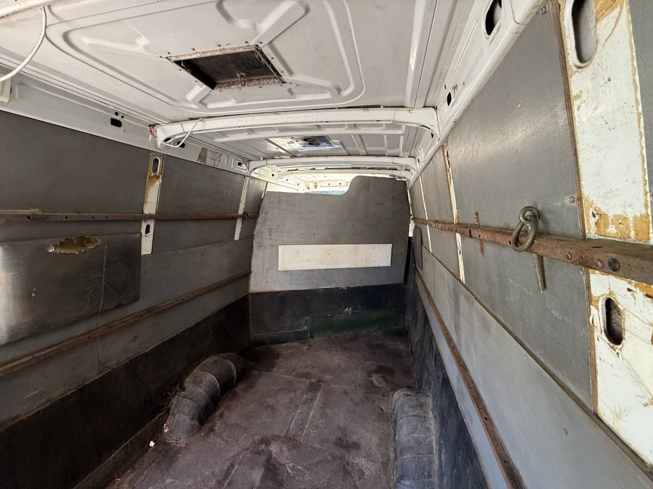 Kleine paardenvrachtwagen (B rijbewijs) Iveco Daily 2007 Tweedehands