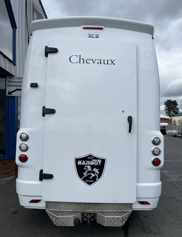 Kleine paardenvrachtwagen (B rijbewijs) Barbot master 2021 Tweedehands