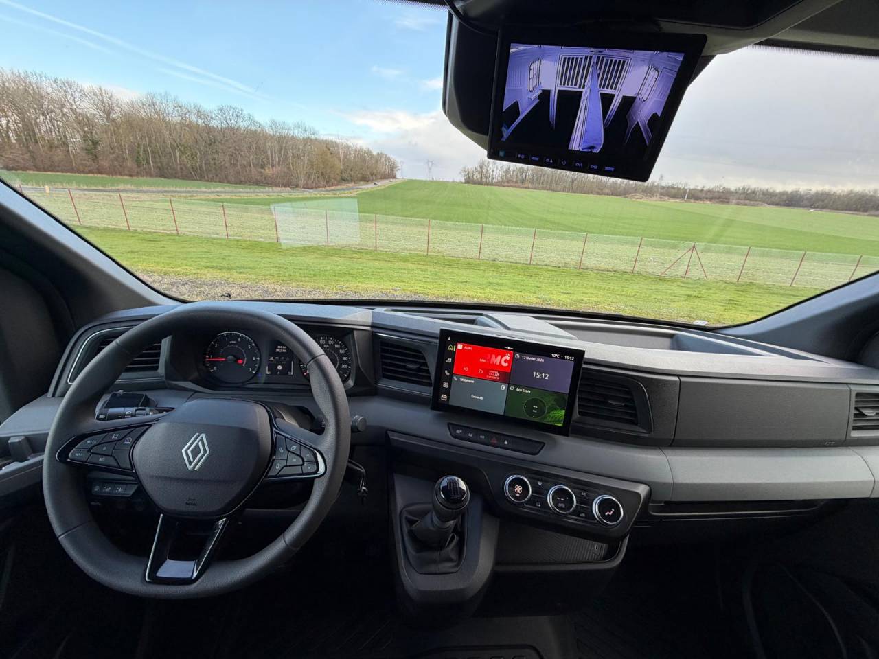 Kleine paardenvrachtwagen (B rijbewijs) TBST Renault Master 2026 Nieuw