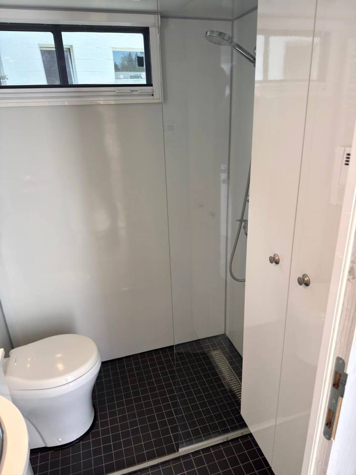 Zware paardenvrachtwagen (groot rijbewijs) Mercedes MERCEDES-BENZ 0 Tweedehands