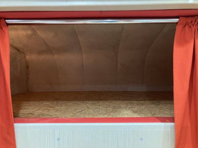 Zware paardenvrachtwagen (groot rijbewijs) Renault 44HH1 2011 Tweedehands