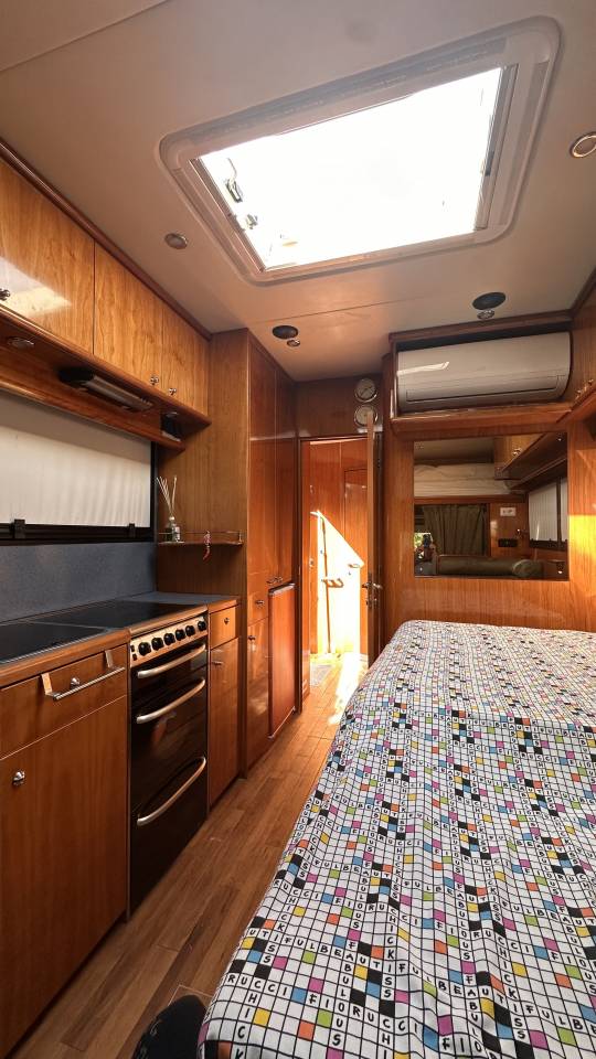 Kleine paardenvrachtwagen (B rijbewijs) Oakley IVECO  2005 Tweedehands