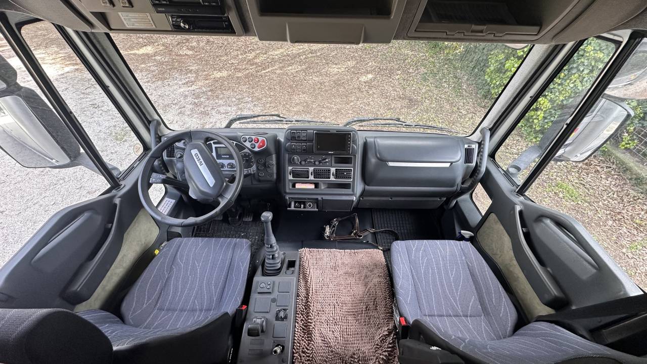 Kleine paardenvrachtwagen (B rijbewijs) Oakley IVECO  2005 Tweedehands