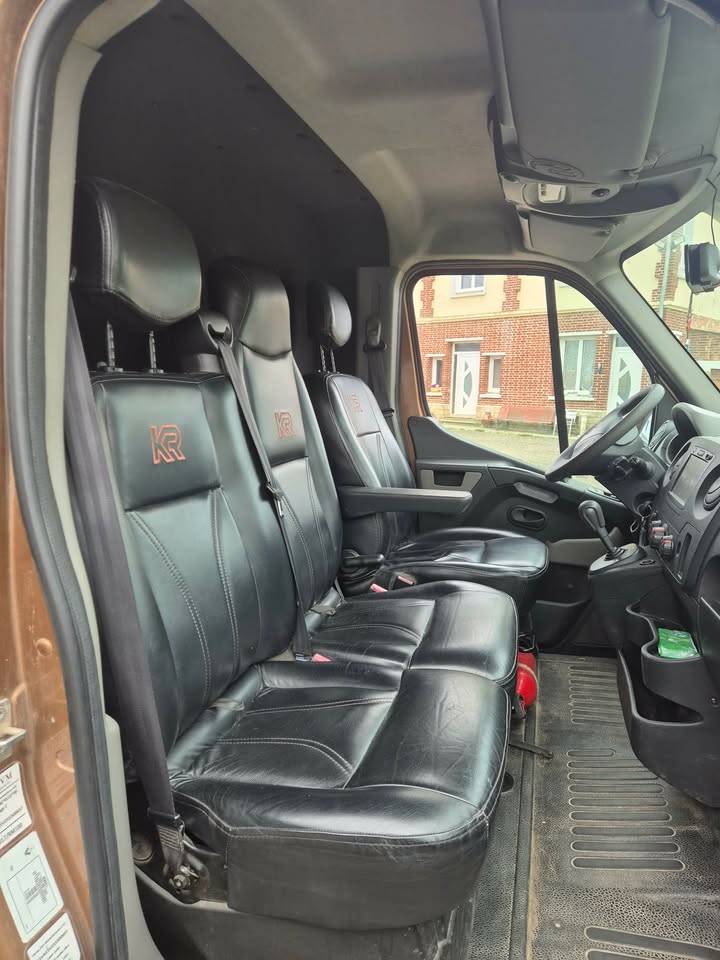 Kleine paardenvrachtwagen (B rijbewijs) Krismar stalles 2017 Tweedehands