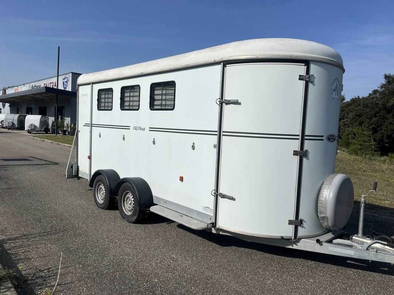 Paardentrailers Fautras  4 Paarden 2020 Tweedehands