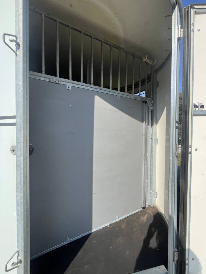 Paardentrailers Fautras  4 Paarden 2020 Tweedehands