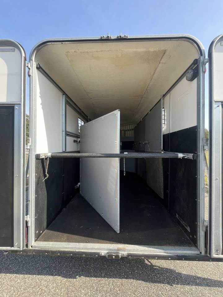 Paardentrailers Fautras  4 Paarden 2020 Tweedehands