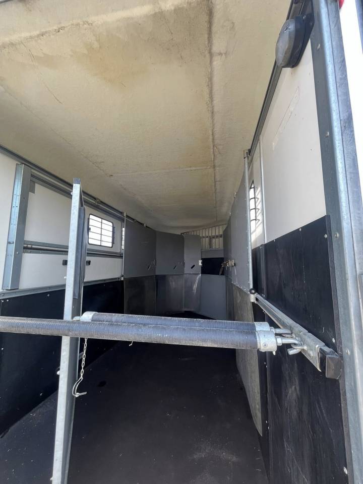 Paardentrailers Fautras  4 Paarden 2020 Tweedehands