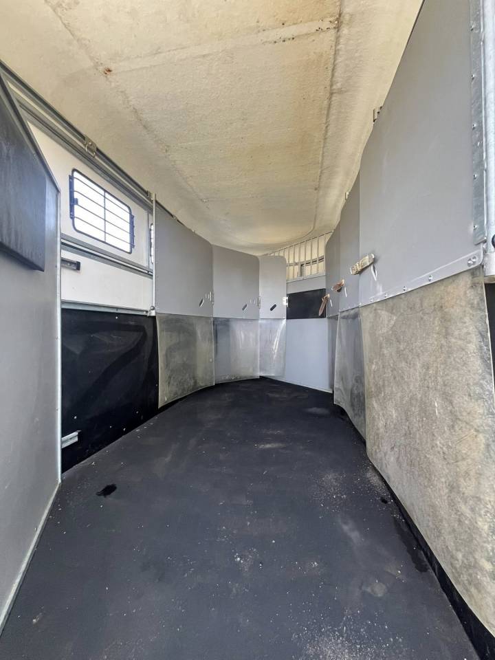 Paardentrailers Fautras  4 Paarden 2020 Tweedehands