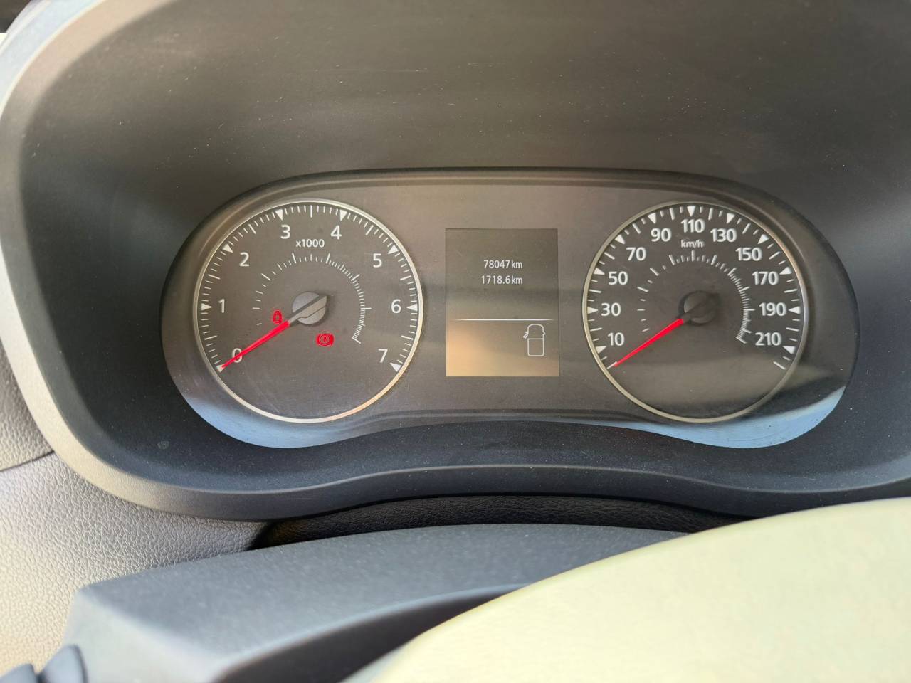 Kleine paardenvrachtwagen (B rijbewijs) Renault  2020 Tweedehands