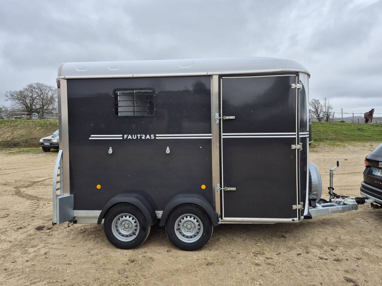 Paardentrailers Fautras Oblic X2 2 Paarden 2026 Nieuw