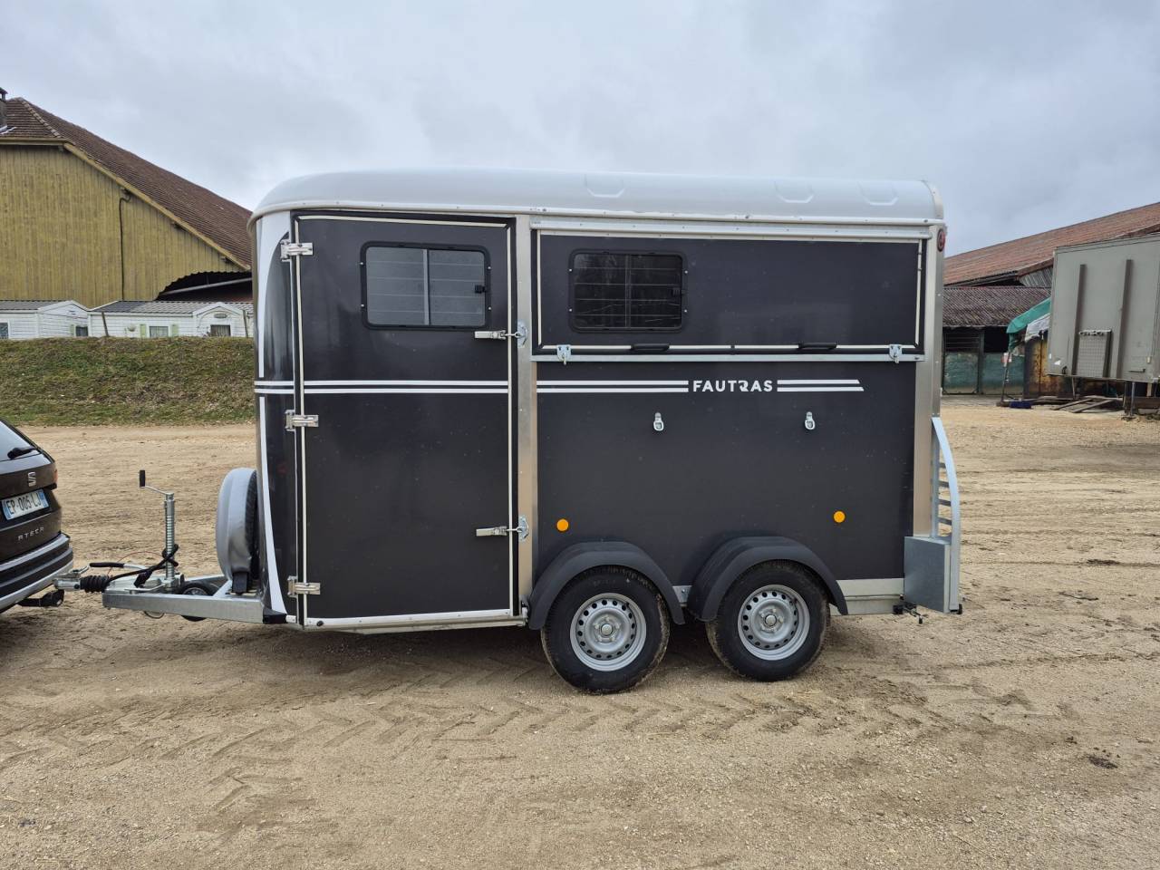 Paardentrailers Fautras Oblic X2 2 Paarden 2026 Nieuw