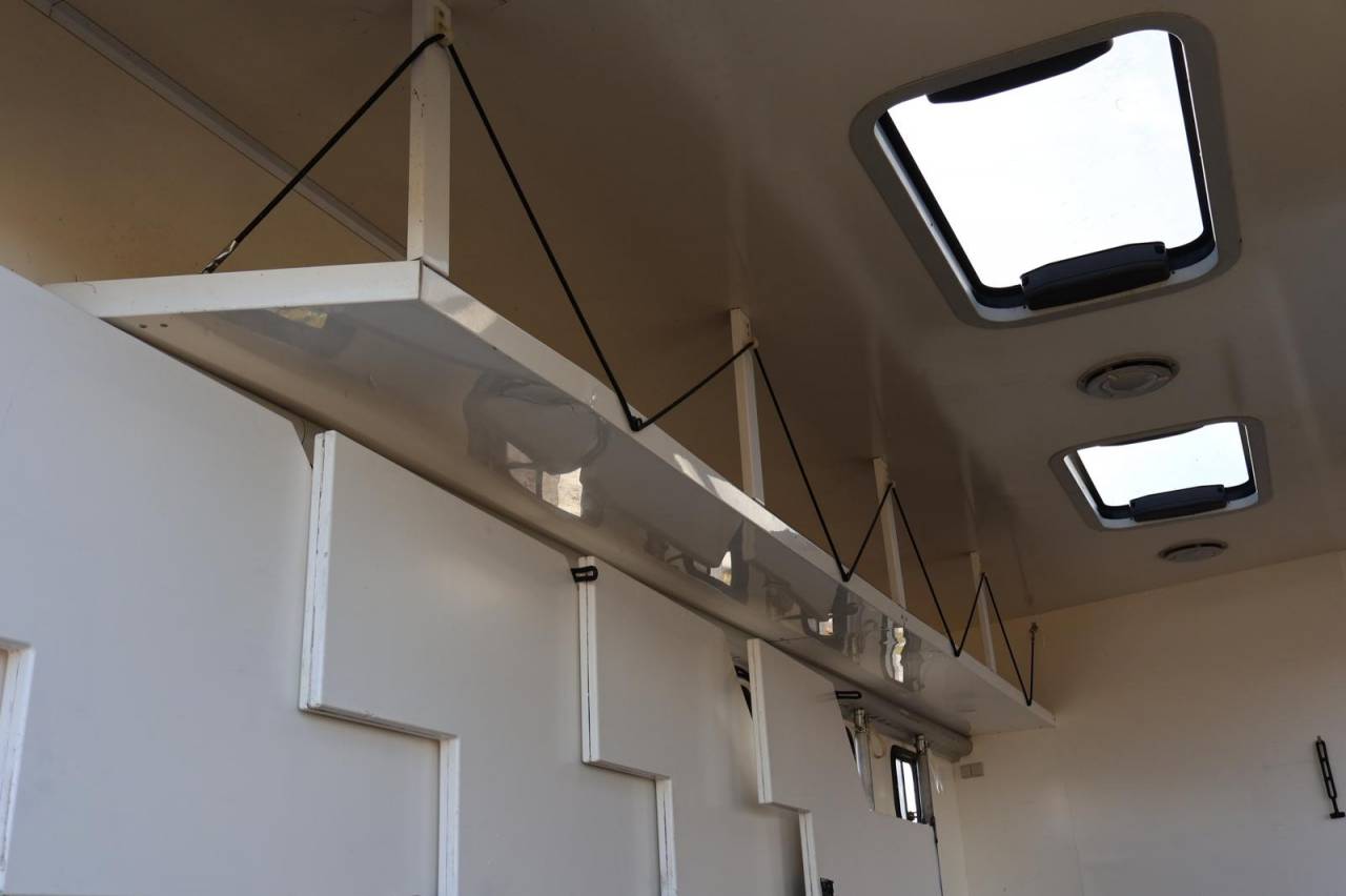 Zware paardenvrachtwagen (groot rijbewijs) Man MAN TGA 26.430 JL POP OUT 2006 Tweedehands