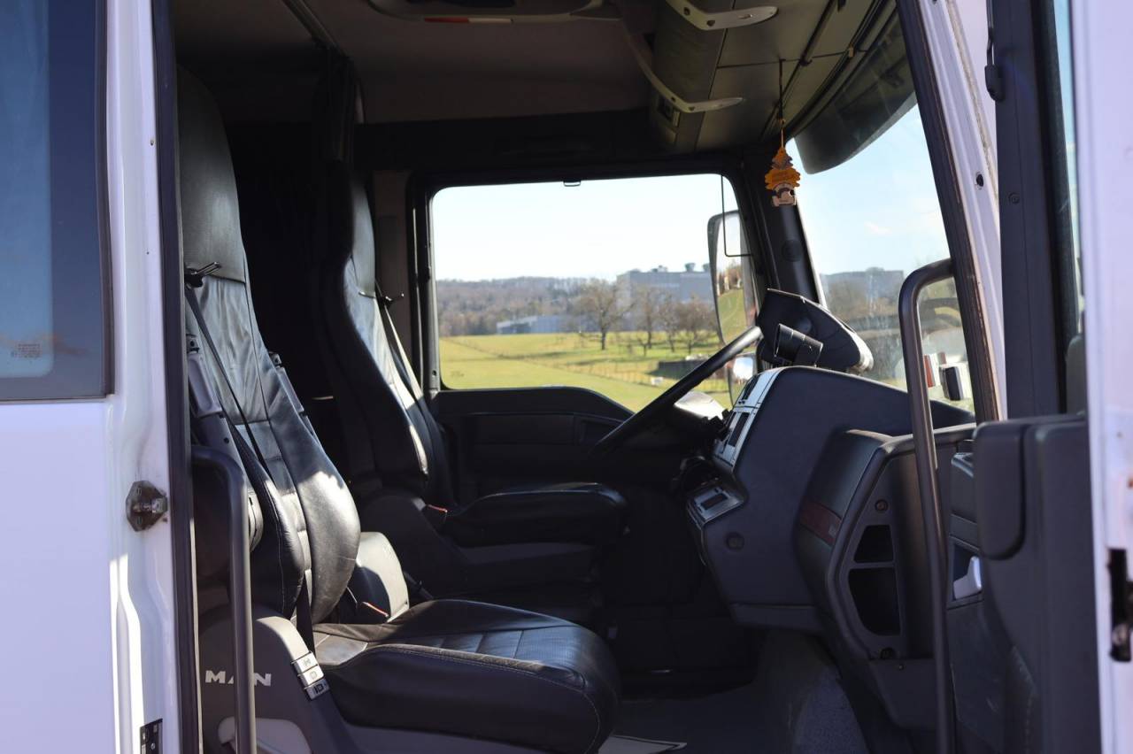 Zware paardenvrachtwagen (groot rijbewijs) Man MAN TGA 26.430 JL POP OUT 2006 Tweedehands