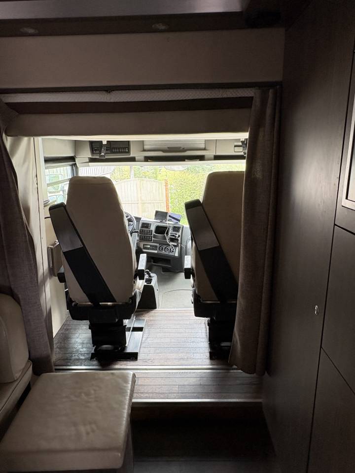 Zware paardenvrachtwagen (groot rijbewijs) Renault MAGNUM STX 2011 Tweedehands