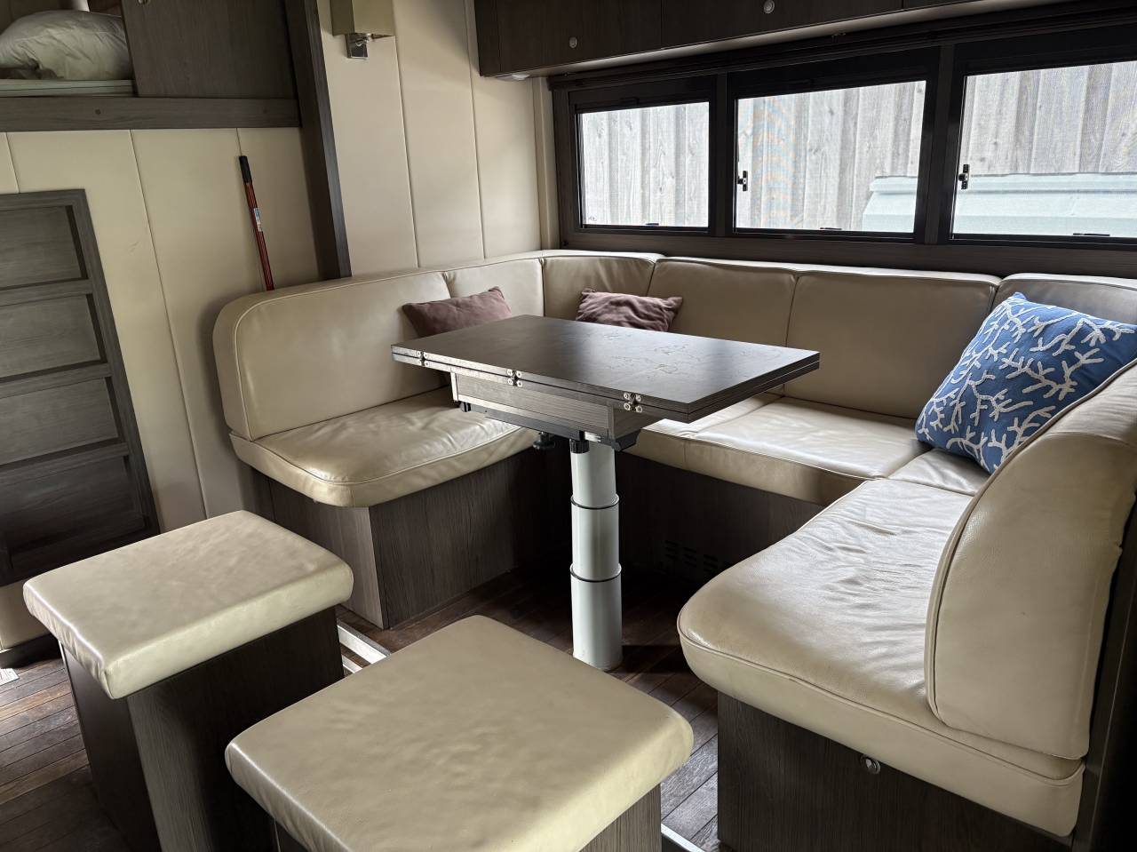 Zware paardenvrachtwagen (groot rijbewijs) Renault MAGNUM STX 2011 Tweedehands